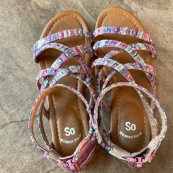 + SO + Striped Gladiator Sandals - Picture 5 of 5